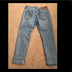 levi’s mom jeans